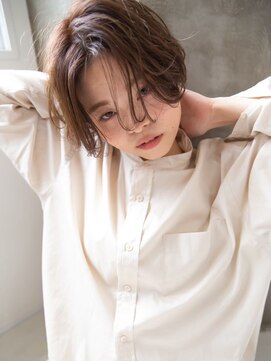 ニュイアン(nuian) 。