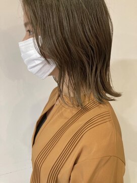 パースラヴ(PERS'LOV) ボブレイヤーオリーブベージュ似合わせカットミディアム