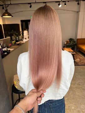 メリー オオサカ(Merly Osaka) 絶妙なハイトーンカラー_ほんのりピンクベージュ_