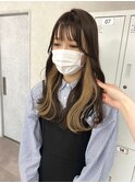 インナーカラーミルクティーベージュシルバーイヤリングカラー