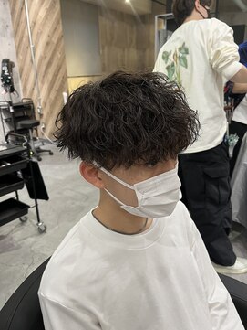 ビカム 名駅(become) 波巻きツイストスパイラルパーマ