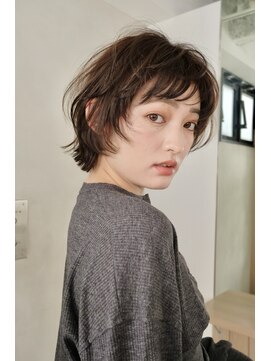 シア(SHEA gakugeidaigaku) ボブウルフ/レイヤーボブ/柔らかニュアンスパーマ/30代40代50代