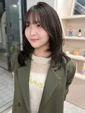 イロウ 天神大名店(IROW) ダークグレージュ 透明感カラー レイヤーカット 顔周りカット