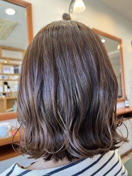 一人のStylistがあなたの髪をトータルプロデュース☆髪質改善からデザインカラーまで心を込めて仕上げます
