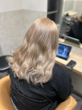 ルシティ(Le City) milktea beige [ダブルカラー／ブリーチ／髪質改善]