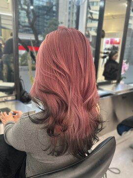 アルドーレフィエロ シンサイバシ(Ardore fiero shinsaibashi) ピンクベージュ　デザインカラー　20代30代