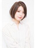 大人かわいいグレージュ小顔ナチュラルショートボブ