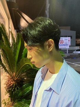 ウェルネス(Wellness) ナチュラルセンターパートスタイル