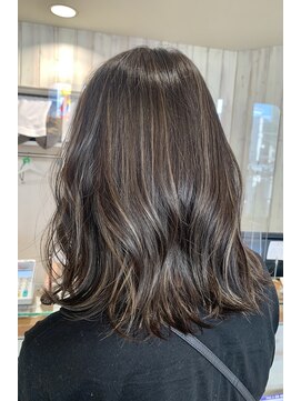 フィーユ(feey) ブリーチハイライト ブラウンベージュ