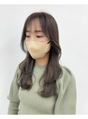 オリーブベージュ × くびれヘア
