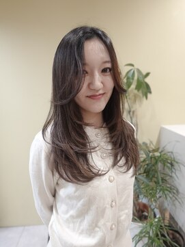 トローノ 栄(TRONO) レイヤーカット