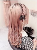 両サイド編み込みヘアスタイル