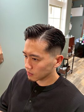スタンドバーバー 柏(STAND BARBER) スペインカール/スパイキーショート/ブルーブラック/柏