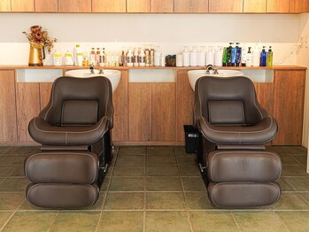 アドア(adore)の写真/髪も心もリフレッシュ！大人女性の特別な癒しの時間をadoreで楽しんでみませんか？新たな自分に出会える♪