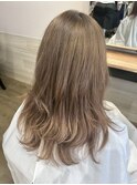 ミルクティーベージュ　ハイレイヤー　ハイトーン