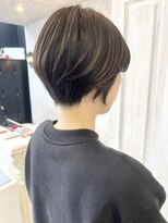 キャアリー(Caary)&nbsp;福山市Caary20代30代40代50代引き締めふんわりショート小顔補正