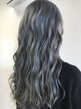 ハグ(Hug) [Hug][鹿沼]シルバー＊モノトーンでカッコ良く！