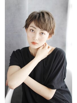 トランクイル サフリック(TRAN9UIL safric) 20代30代40代　ゆるくラフなショート