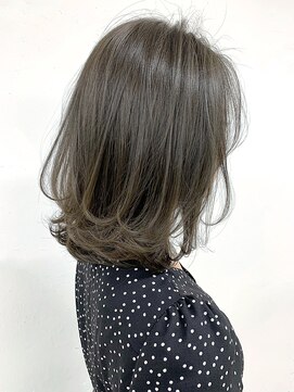 ラエティス(Laetus) アッシュグレージュ/柔らか縮毛矯正/大人ミディアム/白髪染め