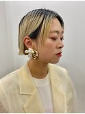 黒×ベージュぱっつんボブ