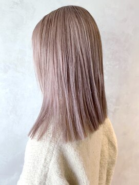 アイティー バイ アルバム 浦和店(IT by ALBUM) ホワイトベージュ_カーキグレージュマッシュショート_ba316152