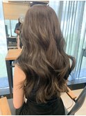 透明感グレージュ×くびれヘア 《佐藤》