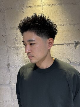 フランクスバーバーザスタンド(Frank’s barber the stand) テーパーフェードスパイキーショートE