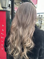 フェイスティ(feisty) gray