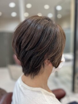 ヘアアンドビューティー クアトロ 戸祭店(QUATRO) スッキリショートヘア