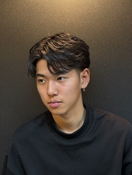 グロウ 博多店(growth) フェザーショート