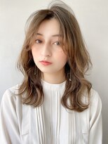 レア 表参道(L'ea)&nbsp;大人ガーリーダークアッシュミディアムレイヤー似合わせカット