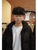 エディ(Edy)&nbsp;マッシュツイストスパイラルパーマツイスパケアパーマ眉毛カット