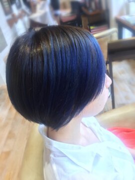 ヘアー オーシャン(HAIR OCEAN) デザインカラーショートスタイル