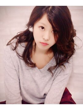 ヘアーグラシュ(HAIR gracieux) 色っぽさアピール　ルーズカール