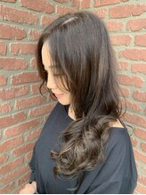 コノア スパーク(Conoah spark)&nbsp;大人可愛いクリアグレージュ/フェザーバンク/ヘルシーレイヤー