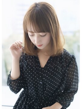 ソワリー 栄(THOiRY) 小顔カットが得意なスタイリストby坂元