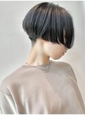 【馬場】大人黒髪刈り上げ前下がりショートクール