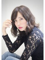 アミバイアブソ 新宿(ami by Absolute)&nbsp;ブルージュロブ ダブルカラー ダブルバング　3Dカラー 髪質改善