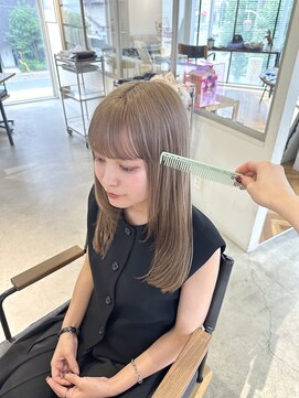 ツナグ(tsunagu) くすみグレージュ　breach×1