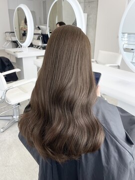 アイシー 表参道(ICY) 透明感のあるベージュカラー