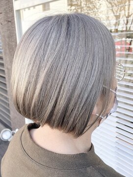 グランデュール 藤枝店(GRANDEUR) グレイヘアボブ/ショートボブ/ミニボブ/ショート/白髪ぼかし