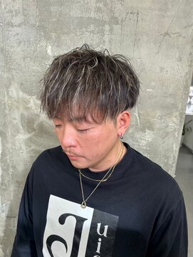 メンズサロン キング 高槻店(Men’s salon K!ng) 波巻きツイストスパイラルパーマ/フェザーパーマ/眉毛/メンズ