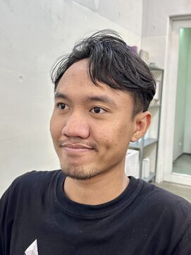 ファルベ(Farbe) フェザー/サーフカール/センターパート/波巻きツイスパ