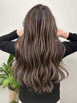 リリット(ReLit)&nbsp;シャギーバタフライカット髪質改善オリーブグレーココアベージュ