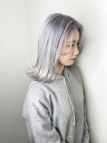 ルチェア ヘア(Lucea Hair) ホワイトシルバー