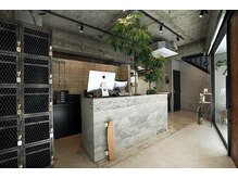 「受付」[ヘッドスパ/トリートメント/前髪カット/髪質改善/縮毛矯正/酸性ストレート/ボブ/ショート]