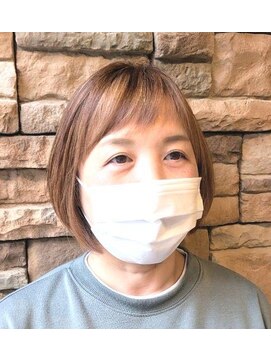 エノモト(ENOMOTO) くびレイヤー×ハイライト☆丸みショートボブ