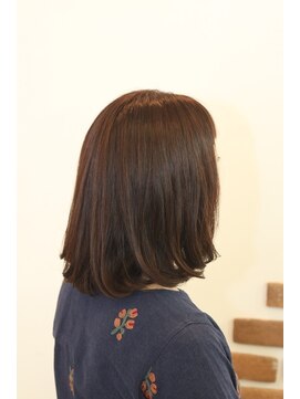 モナミ美容室 伸ばしかけミディアム