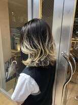 前髪　マルチボブ　ピンクベージュ　インナーグレージュ　ウルフ