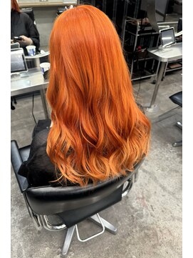 ジーナ 池袋(Zina) #ONE PIECE ナミ風ビビットオレンジカラー